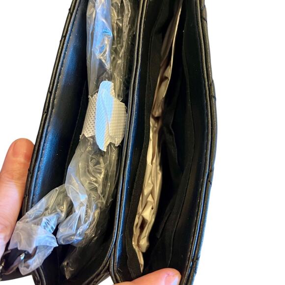 Gilda Paris Women's Quilted Messenger Bag - NWT - Picture 6 of 11